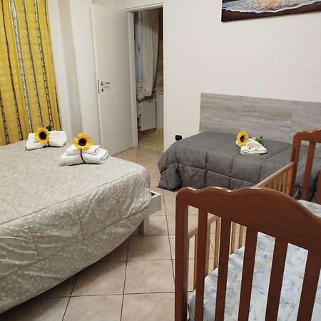 Casa Vacanze Gala Fiumicino Buitenkant foto