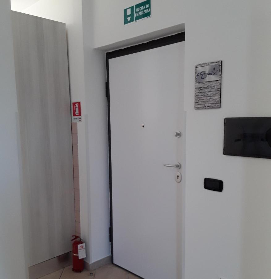 Casa Vacanze Gala Fiumicino Buitenkant foto