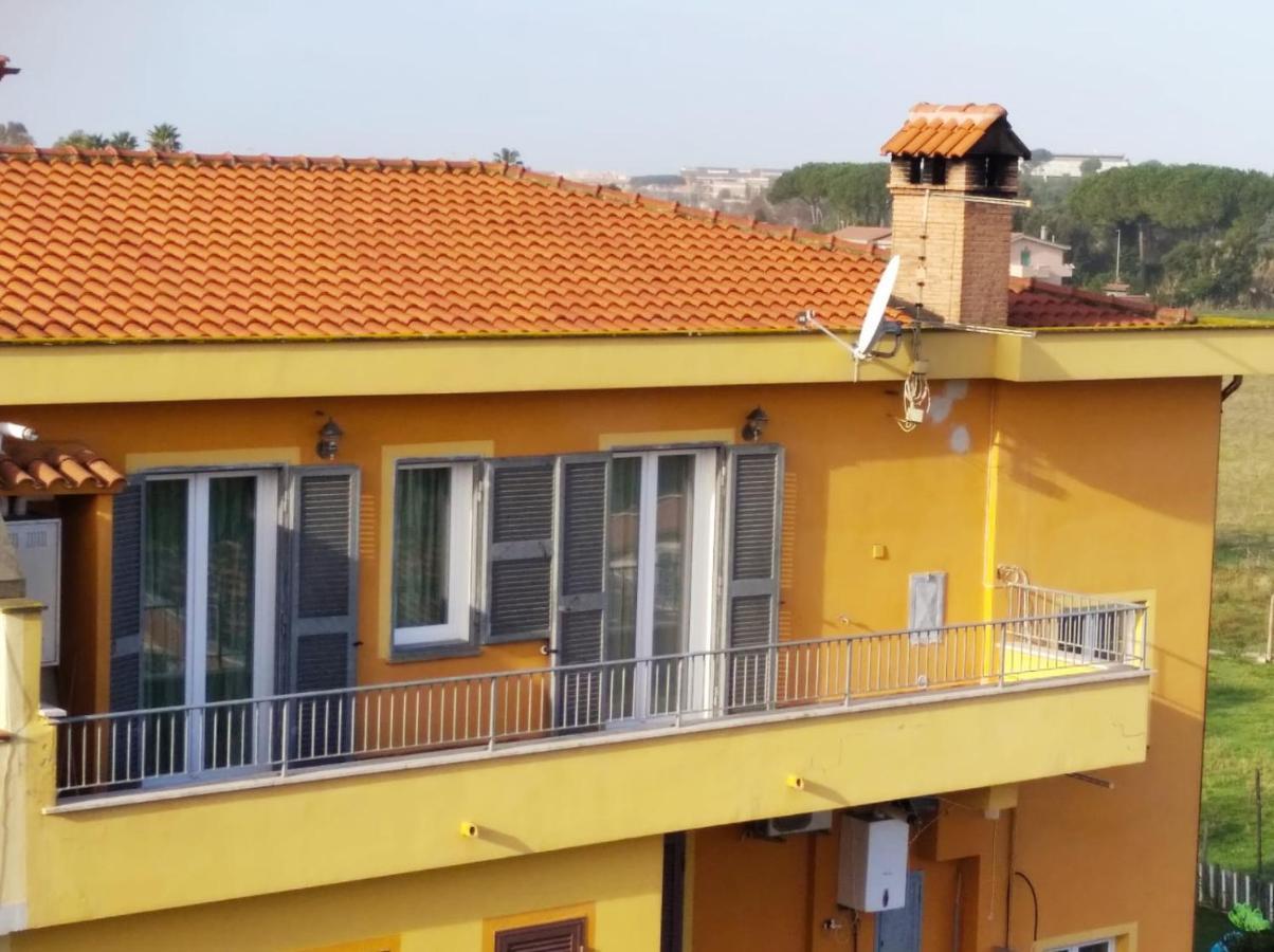 Casa Vacanze Gala Fiumicino Buitenkant foto