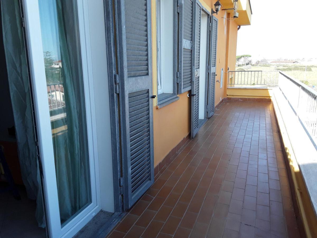 Casa Vacanze Gala Fiumicino Buitenkant foto
